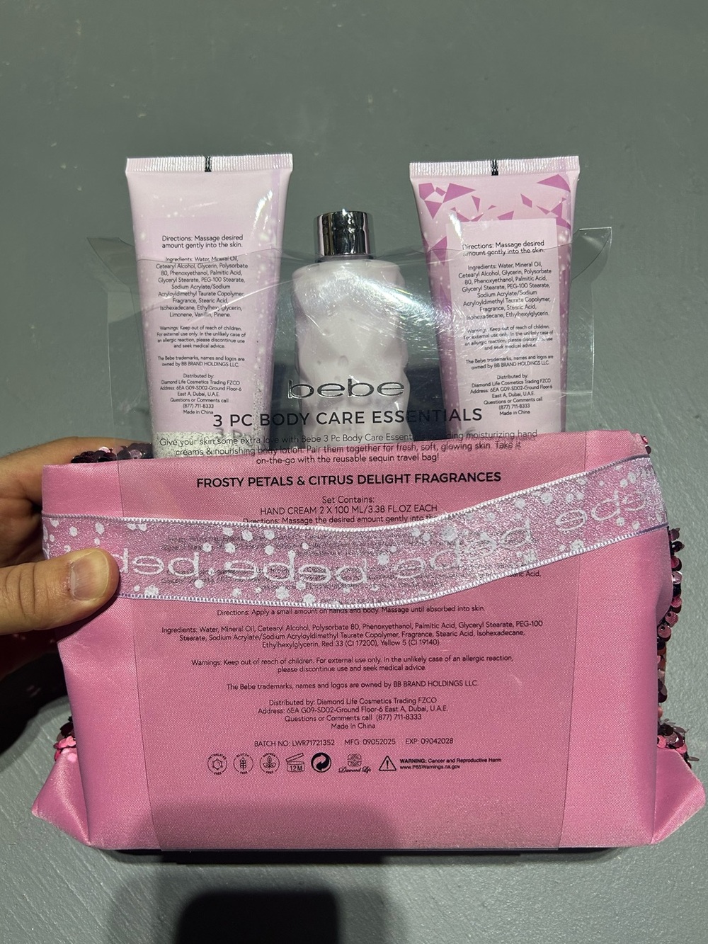 (NEW) Bebe 3-Piece Body Care Essentials Gift Kit - Picture 7 of 11